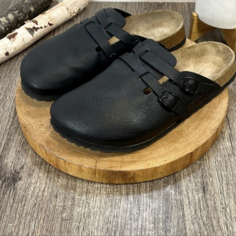Size 10  Vegan Birkenstock Clogs